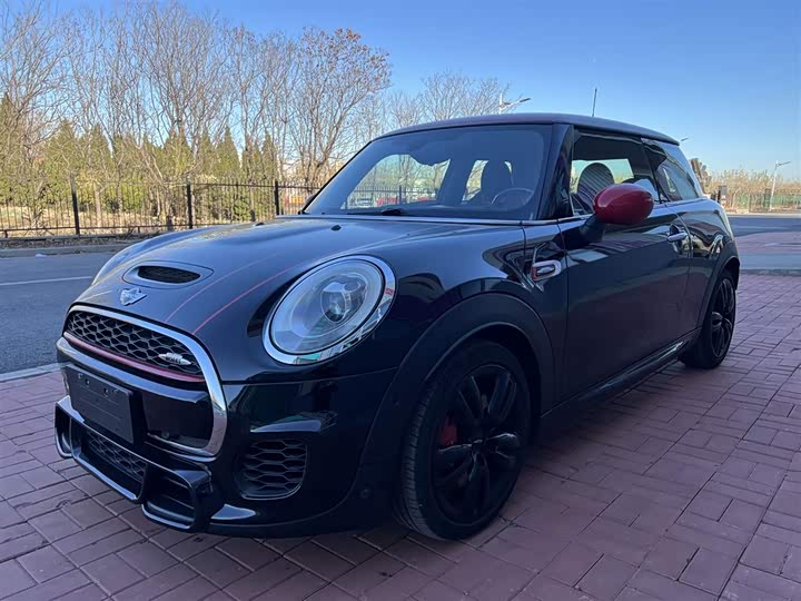 MINI Hatch — фото 1
