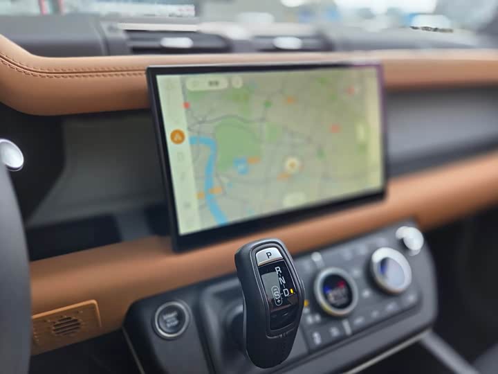 Land Rover Defender — фото 14