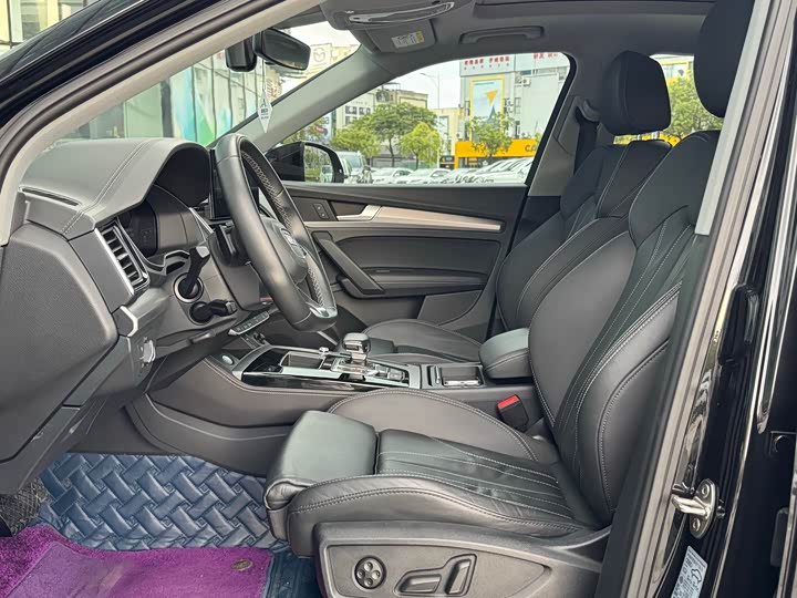 Audi Q5L 40T стиль-динамик — фото 15