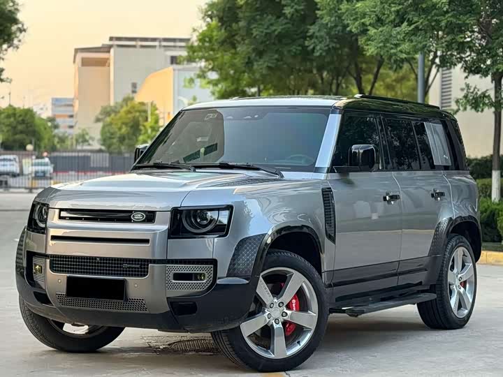 Land Rover Defender — фото 1