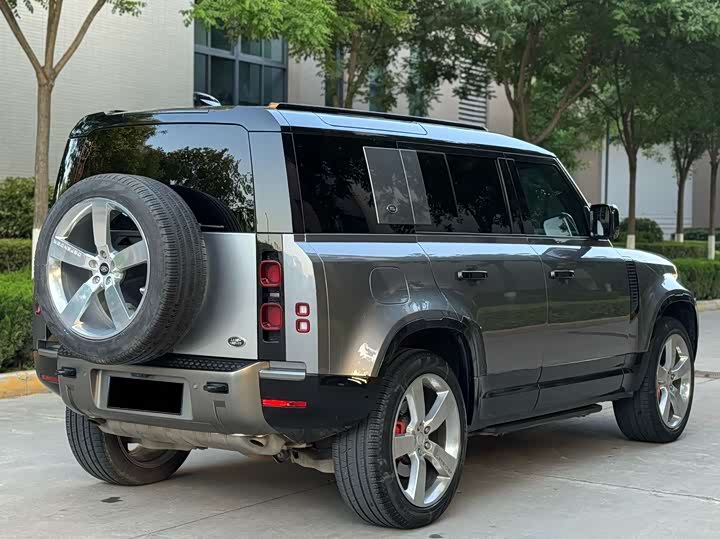 Land Rover Defender — фото 17