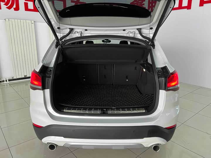 BMW X1 2022 x Drive 25 Li — фото 21
