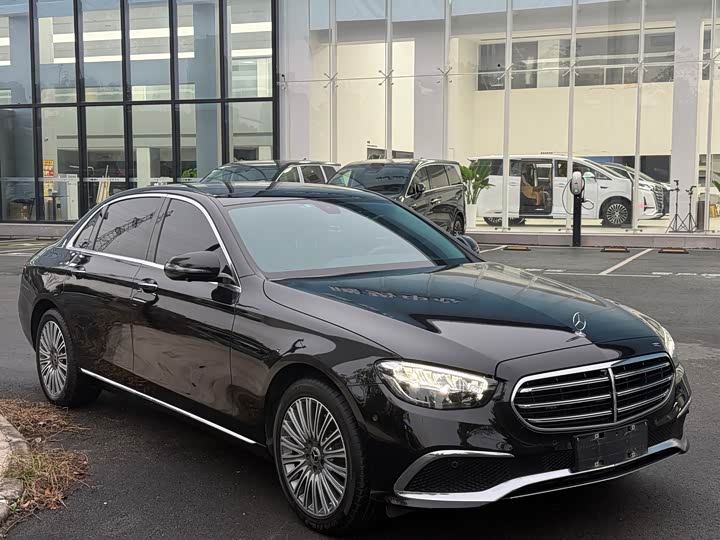 Mercedes-Benz E-Class E 300 L люкс — фото 6