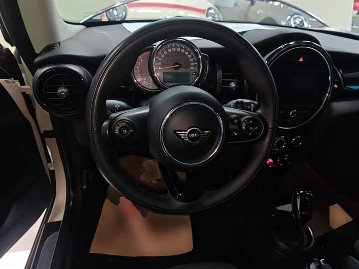 MINI Hatch — фото 11
