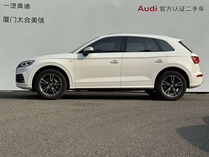 Audi Q5L 2018 45 TFSI VI — фото 3