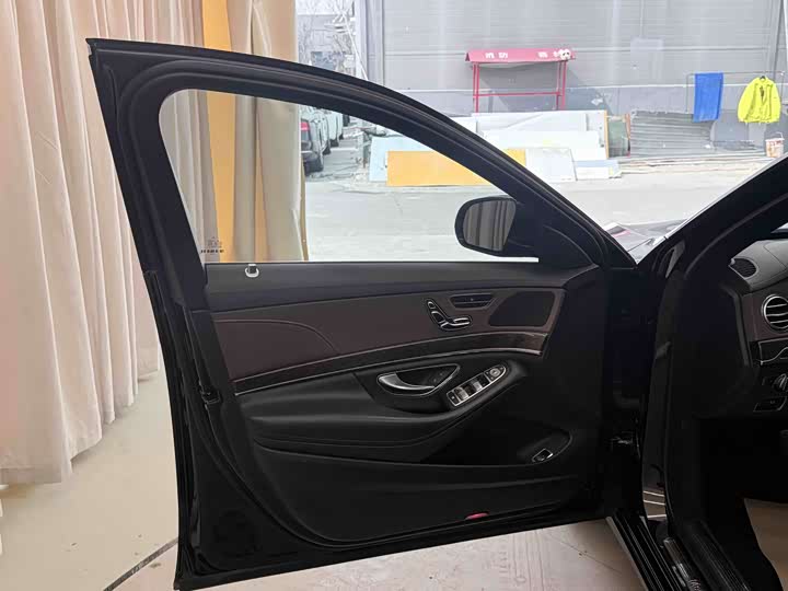 Mercedes-Benz S-Class S 320 L — фото 11