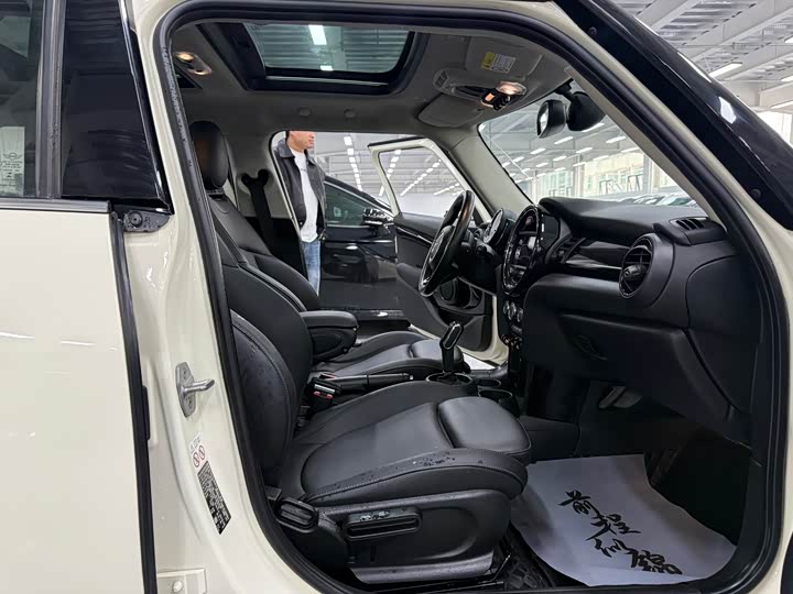 MINI Hatch — фото 12