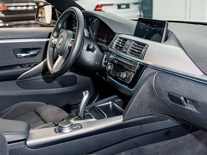 BMW 4-Series 2020 425i Gran Coupe M — фото 18