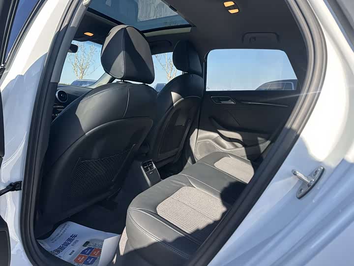 Audi A3 2019 Sportback 35 TFSI VI — фото 5