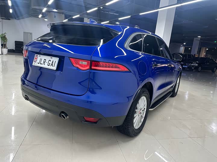 Jaguar F-PACE 2018 2.0 T 4 WDR-Sport — фото 4