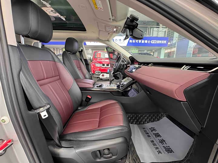 Land Rover Range Rover Evoque — фото 15
