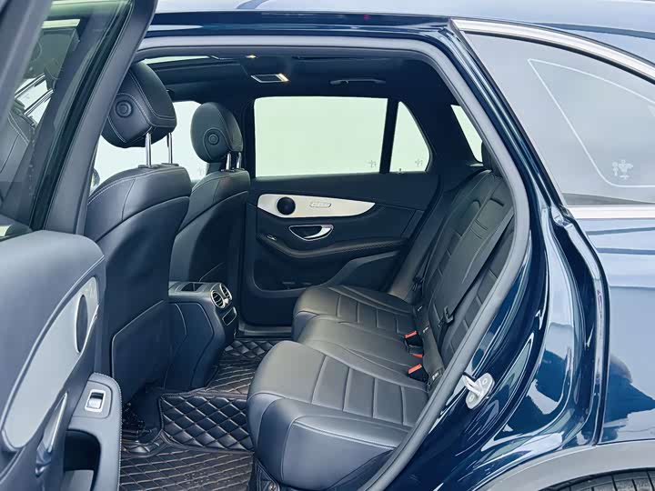Mercedes-Benz GLC 2020 GLC 260 L 4 MATIC — фото 16