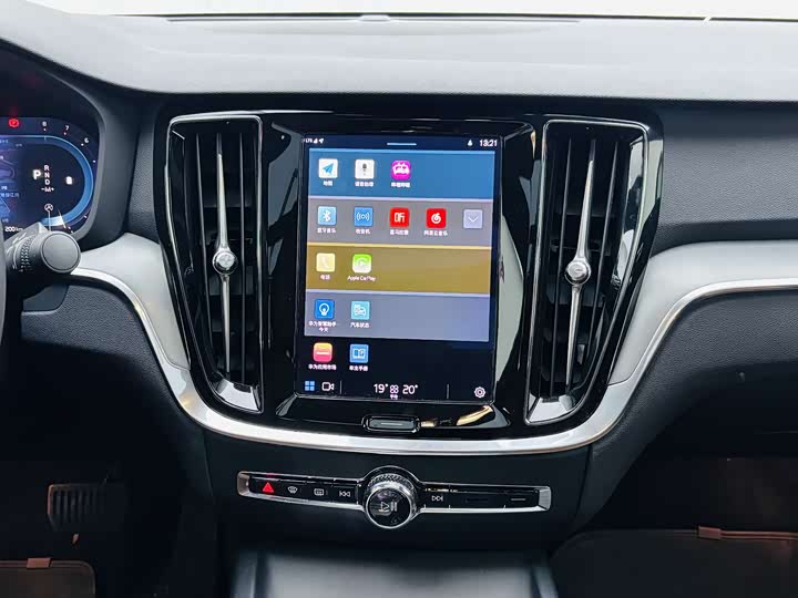 Volvo S60 2022 B 4 — фото 16