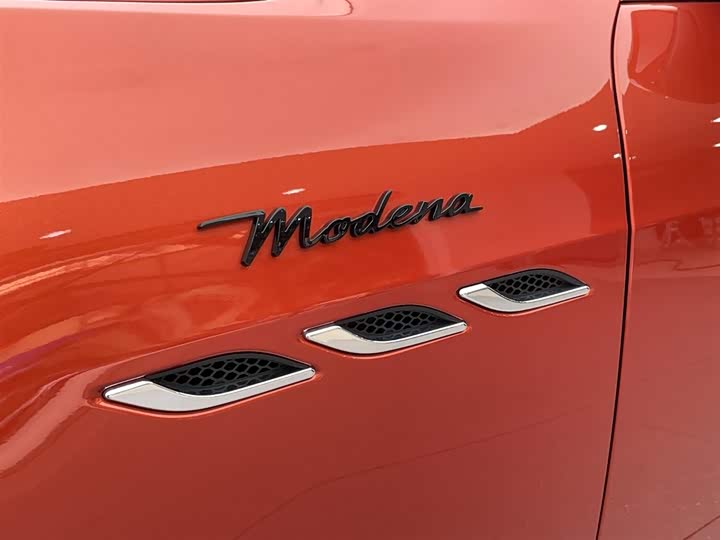 Maserati Ghibli 2022 3.0 T Modena — фото 8