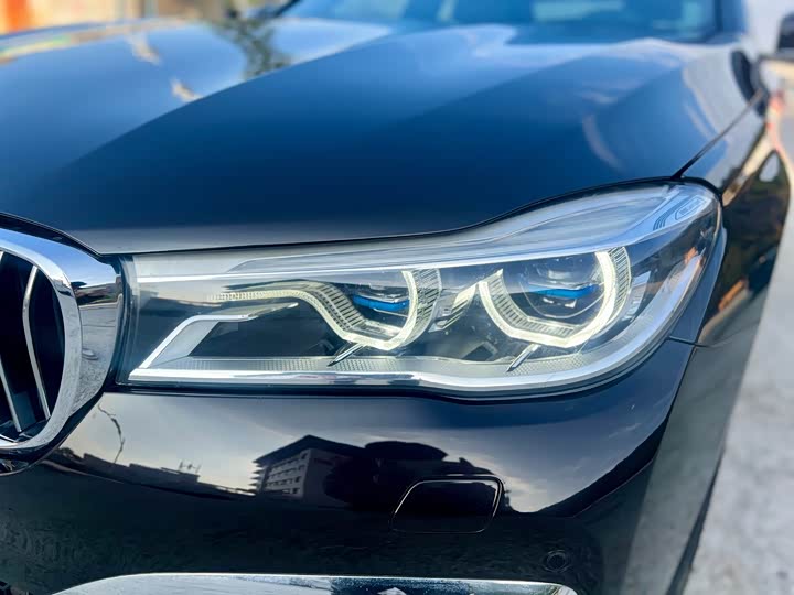 BMW 7-Series 2018 740 Li x Drive M — фото 13