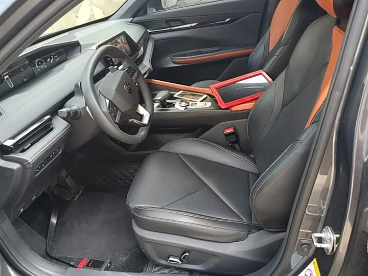 Changan UNI-V 2022 1.5 T Premium — фото 15