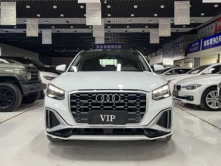 Audi Q2L 2023 35 TFSI — фото 2