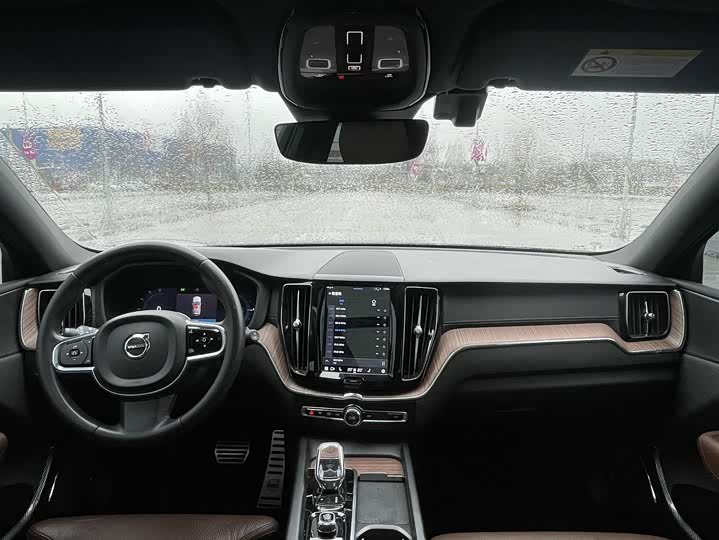 Volvo XC60 Hybrid 2022 T 8 PHEV 4 WD — фото 11