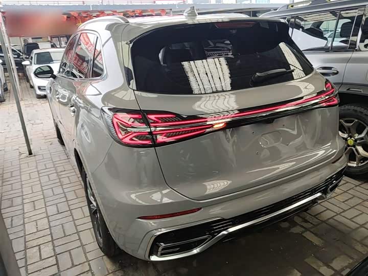 Hongqi HS5 2023 2.0 T Pro — фото 5