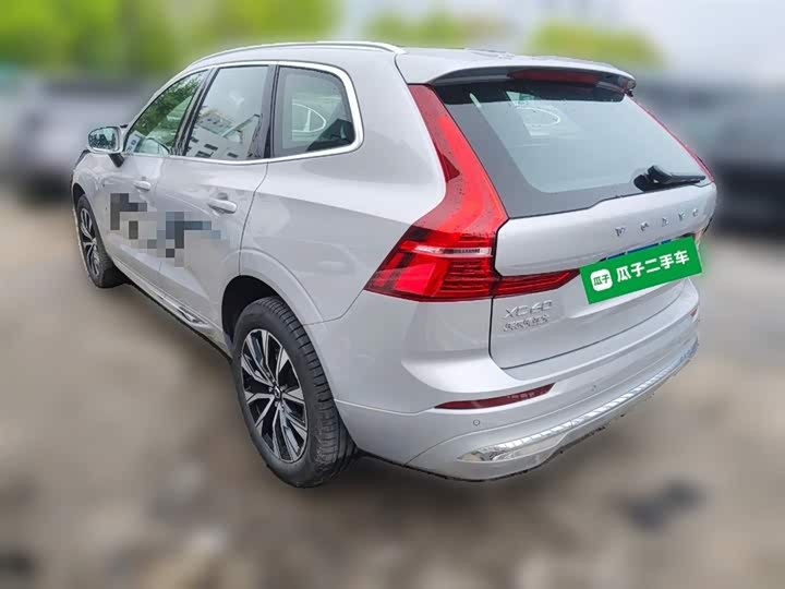 Volvo XC60 2025 B 5 4 WD — фото 9