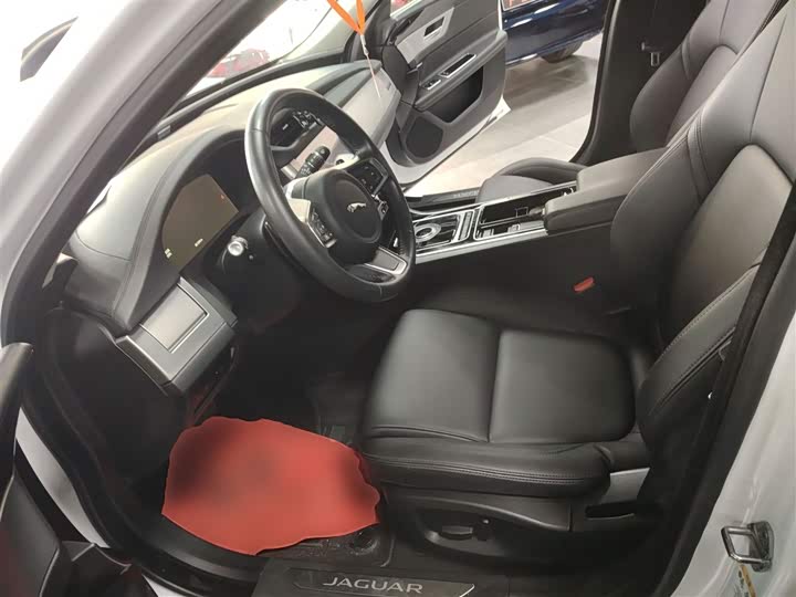 Jaguar XFL 2020 XFL 2.0 T P 200 2 WD — фото 7