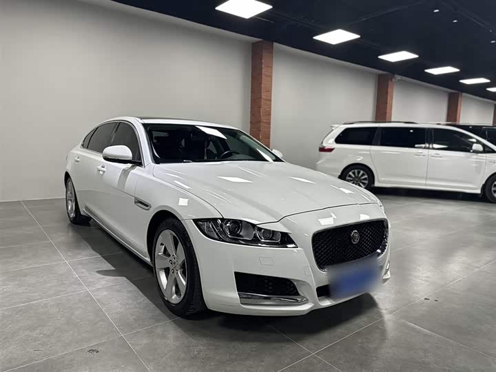 Jaguar XFL 2020 XFL 2.0 T P 200 2 WD — фото 22