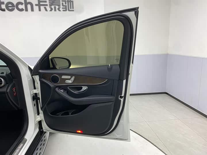 Mercedes-Benz GLC 2020 GLC 300 L 4 MATIC — фото 26