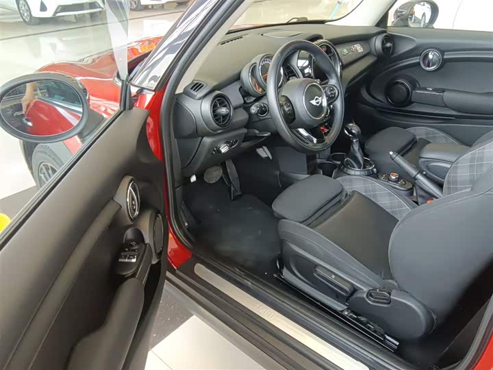 MINI Hatch — фото 16