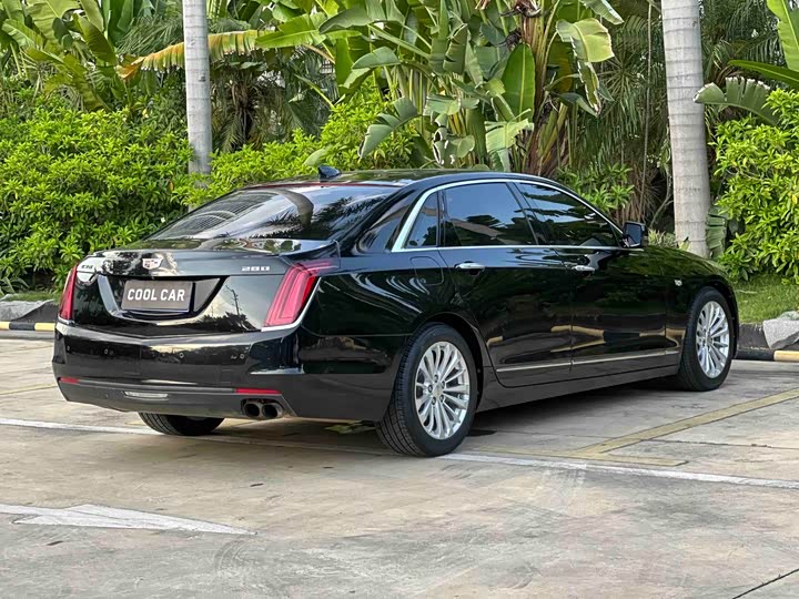 Cadillac CT6 2017 28 T Luxury — фото 7