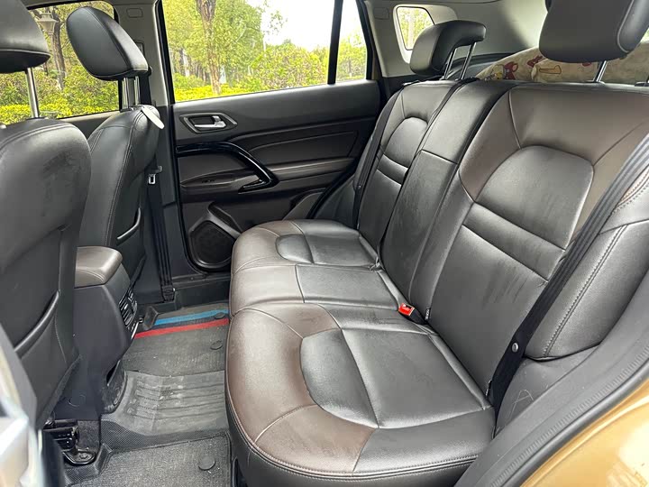 Trumpchi GS4 2017 200 T MT 2 WD — фото 31