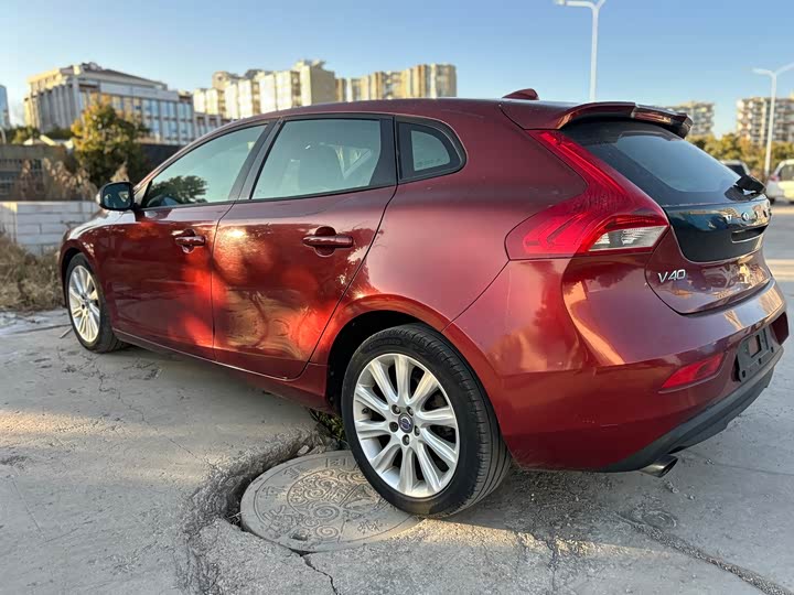 Volvo V40 2015 1.6 T — фото 6