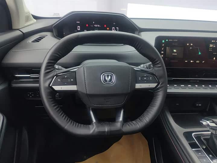 Changan CS55 PLUS 2022 1.5 T DCTLuxury — фото 15