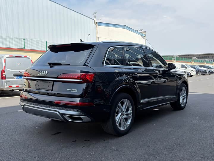 Audi Q7 2021 45 TFSI quattro S line Sport — фото 14