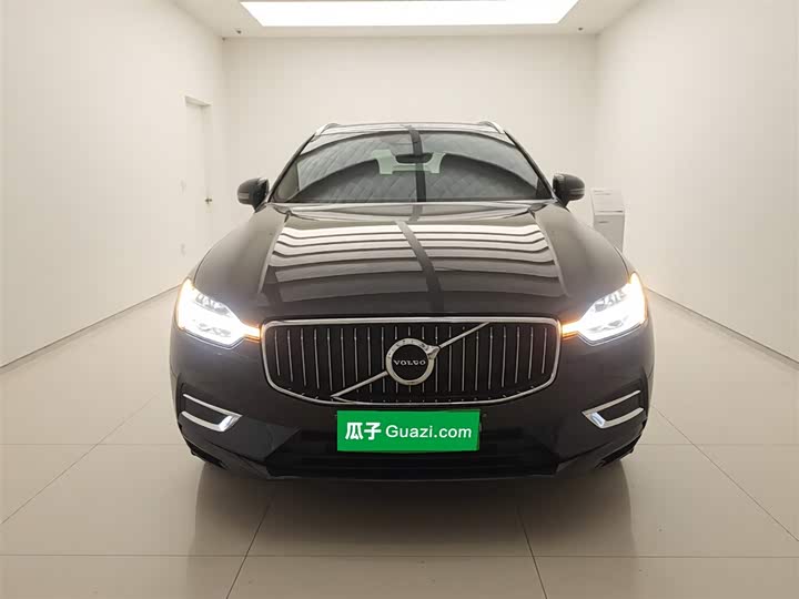 Volvo XC60 2021 T 5 4 WD — фото 3