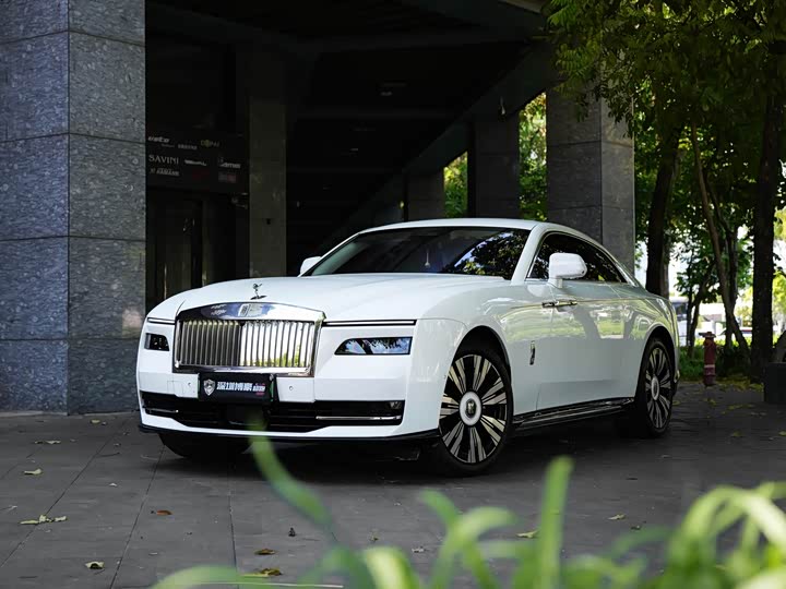 Rolls-Royce Spectre — фото 1