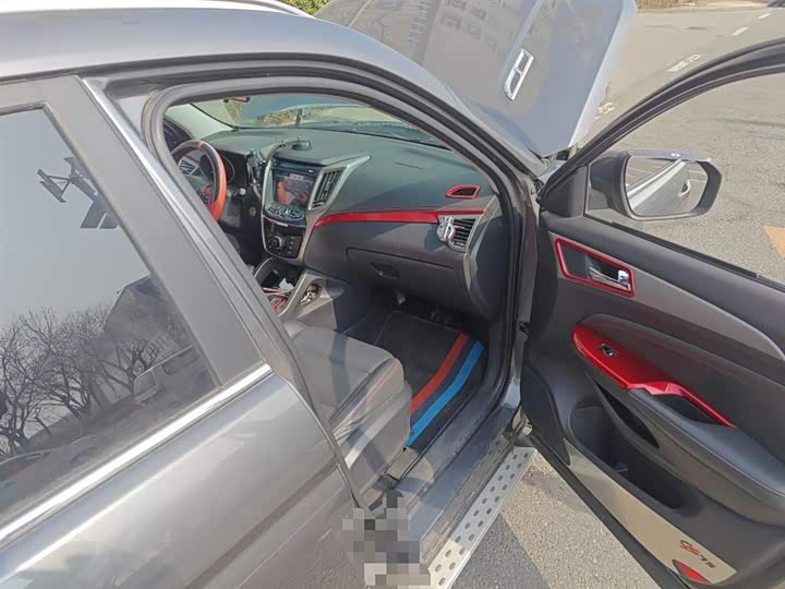 Changan CS75 2017 1.5 T MT — фото 20