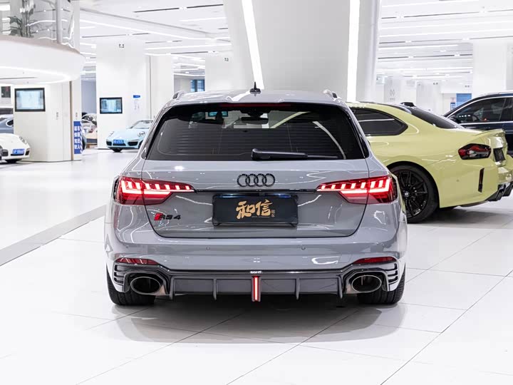 Audi RS4 2022 RS 4 Avant — фото 4