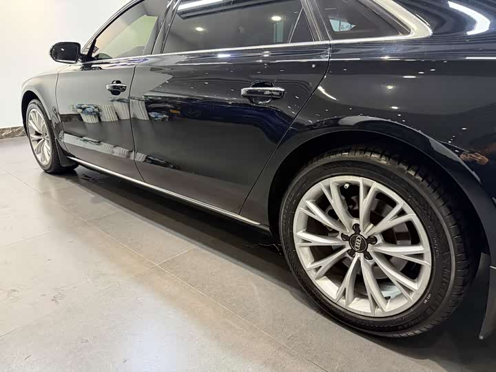 Audi A8 2014 A 8 L 45 TFSI quattro Luxury — фото 39