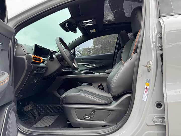 Changan UNI-T 2022 1.5 T Premium — фото 9