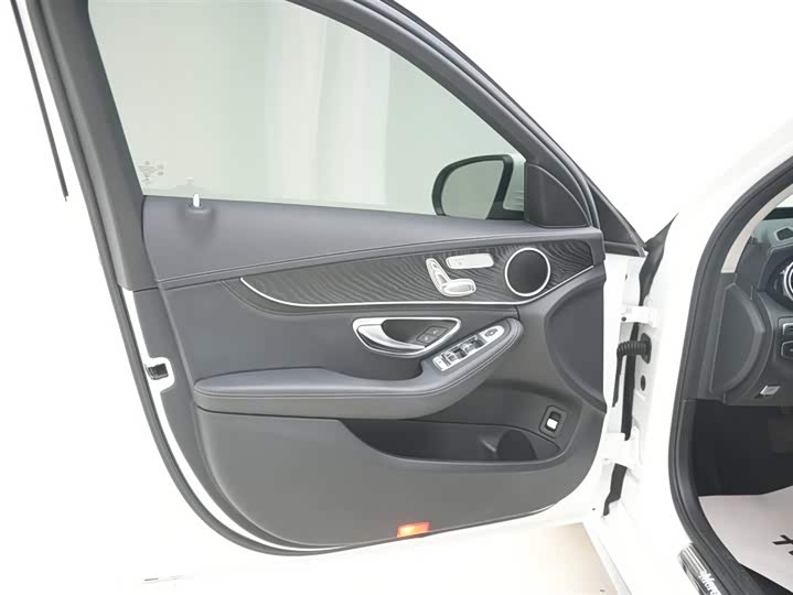 Mercedes-Benz C-Class 2019 C 260 L — фото 18