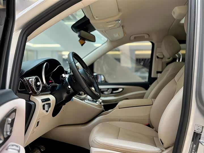 Mercedes-Benz V-Class 2018 V 260 L V — фото 26