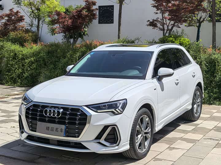 Audi Q3 2020 40 TFSI — фото 1