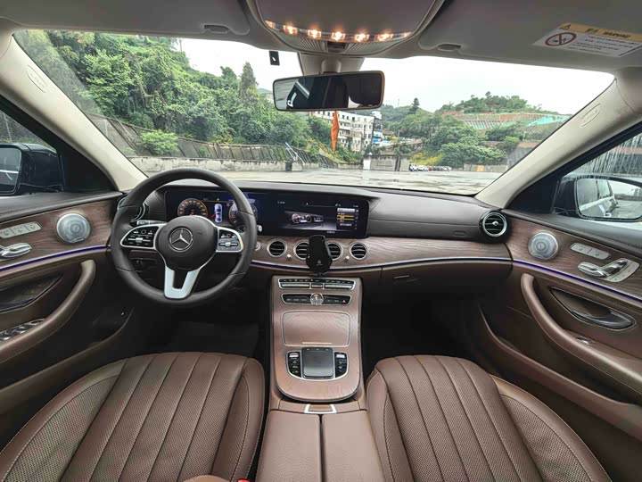 Mercedes-Benz E-Class 2020 E 300 L Luxury — фото 6