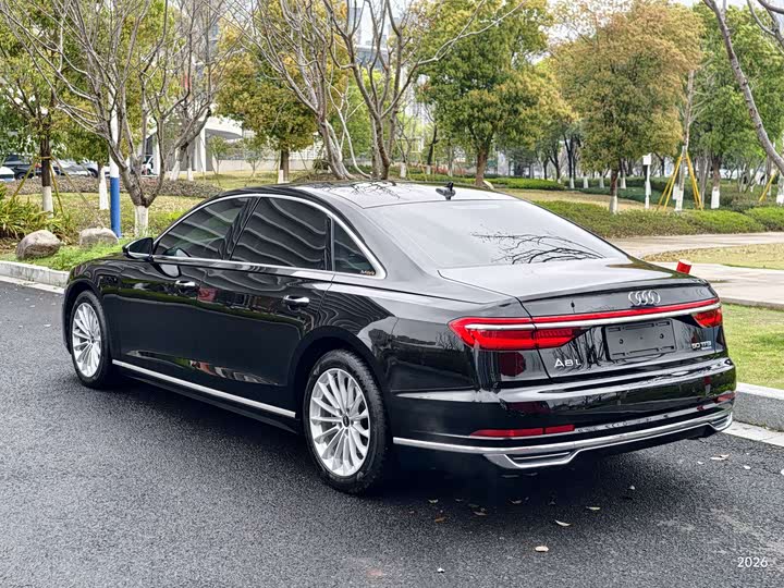 Audi A8 2021 A 8 L 50 TFSI quattro Comfort — фото 18