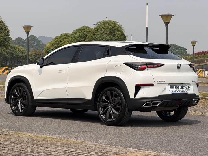 Changan UNI-T 2020 1.5 T Premium — фото 6