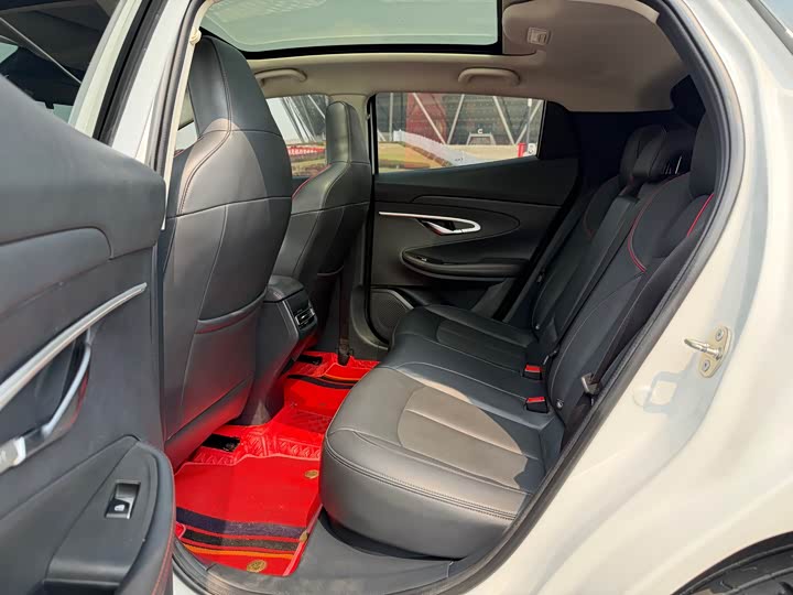 Changan UNI-T 2020 1.5 T Premium — фото 13