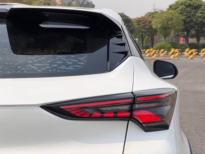 Changan UNI-T 2020 1.5 T Premium — фото 9
