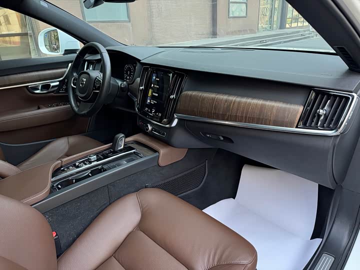 Volvo V90 2021 Cross Country B 5 AWD — фото 9
