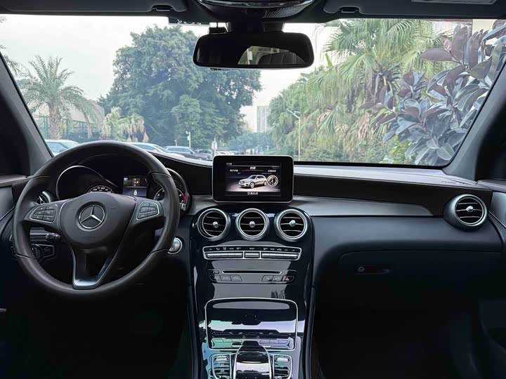 Mercedes-Benz GLC 200 L 4MATIC — фото 7