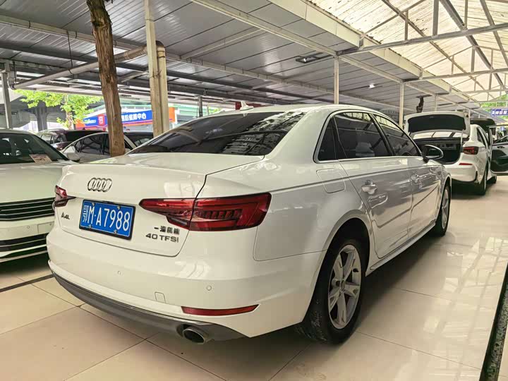 Audi A4L Plus 40 TFSI стиль — фото 9
